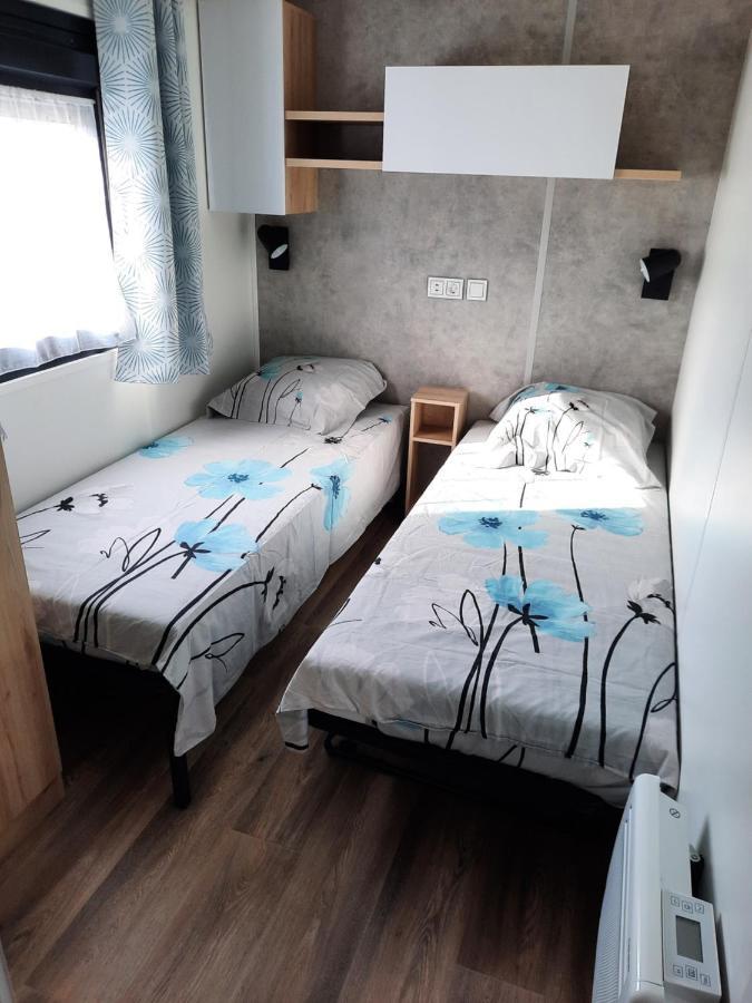 Jpp Marie Ange Proprietaire Hotel Saint-Julien-en-Born Exterior foto