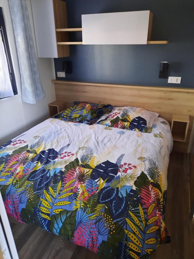 Jpp Marie Ange Proprietaire Hotel Saint-Julien-en-Born Exterior foto